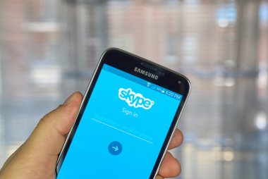 Skype uygulama android smartphone cep telefonu ile