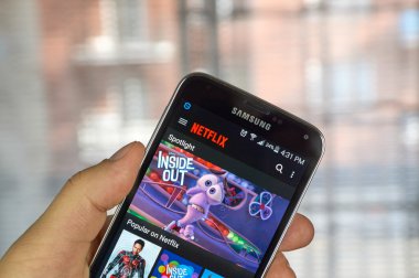 Netflix app android cep telefonu