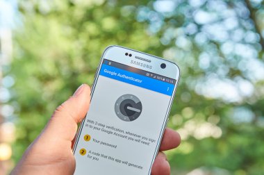 Google kimlik doğrulayıcısı app