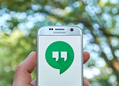 Google takıldığı bir yer app