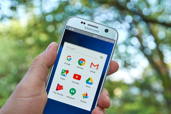 Google apps auf samsung s7 — Stockfoto