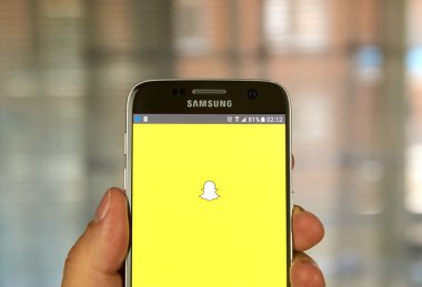 Samsung S7 üzerinde Snapchat uygulaması