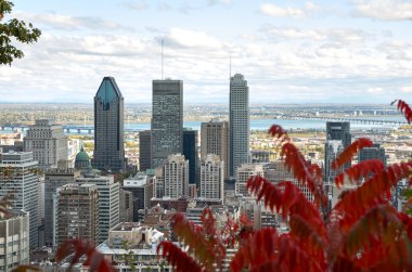 Sonbaharda kesinti Montreal.