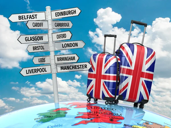 Reisekonzept. Koffer und Wegweiser, was man in Großbritannien besuchen sollte. — Stockfoto