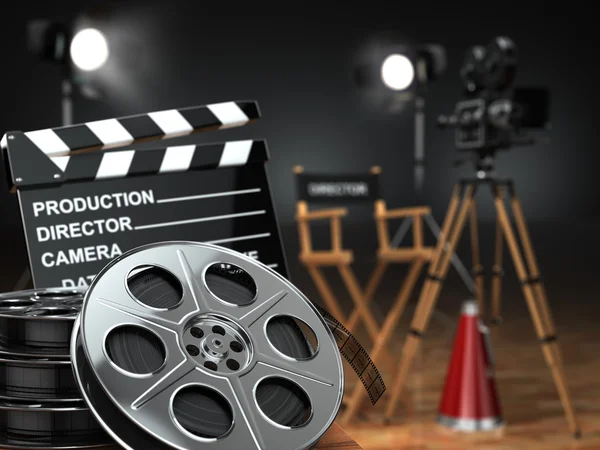 Video, movie, cinema concept. Retro camera, reels, clapperboard — Stock Photo, Image