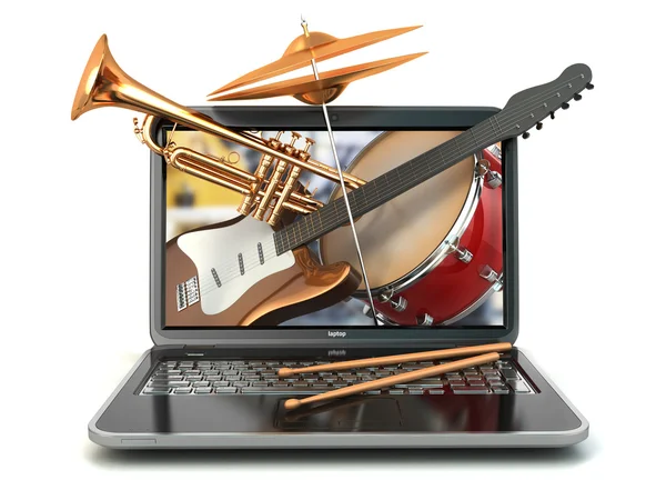 Conceito de compositor de música digital. Laptop e instrumentos musicais . — Fotografia de Stock
