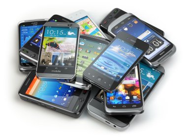 Cep telefonu seçin. Yığın farklı Smartphones.