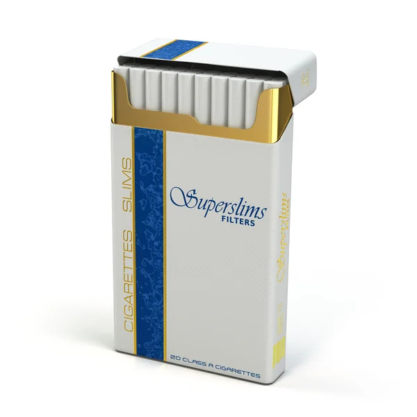 Pack de cigarrillos delgados sobre fondo blanco aislado . — Foto de Stock