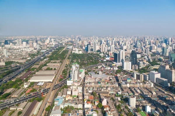 Sabahları bir Bangkok modern şehir manzarası — Stok fotoğraf