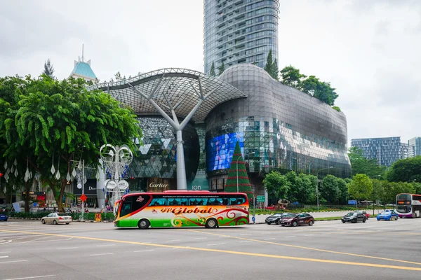 ION Orchard shopping mall and residences in Singapore — Stock Photo, Image