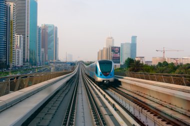  Dubai seyir yolcu treni ultra modern, yüksek teknoloji 