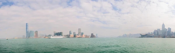 Hong Kong siluetinin panoramik görüntüsü — Stok fotoğraf