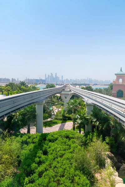 Elevated, Monorail Train Tracks Stretching towards a Metropolita — Stock Photo, Image