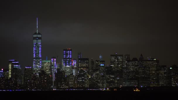 Manhattan éjszakai látképe — Stock videók