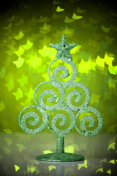 Yeşil çam ağacı Noel ışıkları ile - Stok İmaj