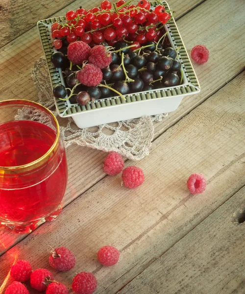 Fruit and berries — Stock Photo, Image