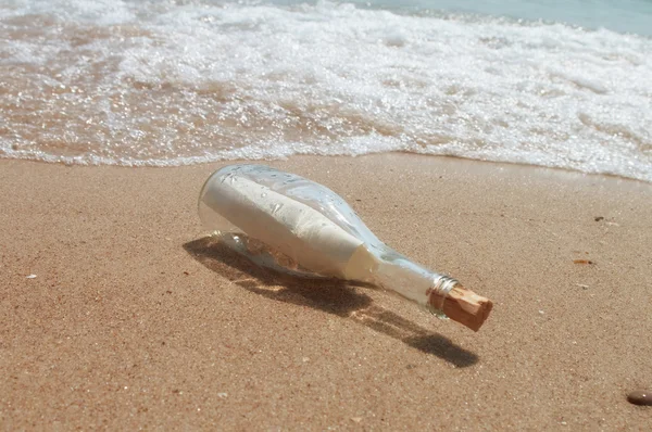 Letter in a bottle — Stock Photo, Image