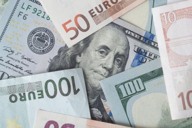  Dolar ve Euro