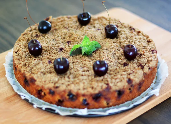 Domácí rozpadat třešňový koláč — Stock fotografie