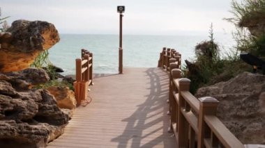 Hazar Denizi kıyısında. Kaya izleri. Kazakistan. Aktau şehri. 09 Ekim 2019.