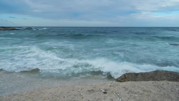 里海的贝壳海岸 哈萨克斯坦 曼吉斯图地区 8月5日2020年 — 图库视频影像