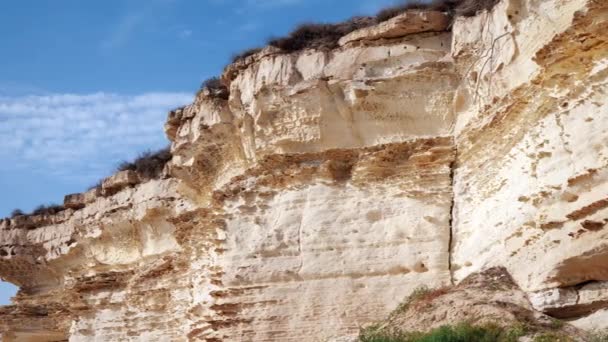 Felsen Ufer Des Kaspischen Meeres — Stockvideo