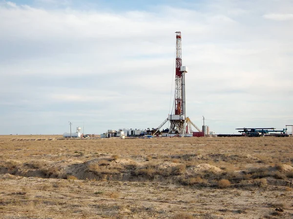 Drilling Rig Steppe Kazakhstan September 2019 Year Mangistau Region — Foto de Stock