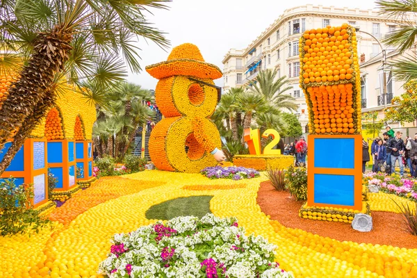 Kunst aus Zitronen und Orangen im berühmten Karneval von Menton, — Stockfoto