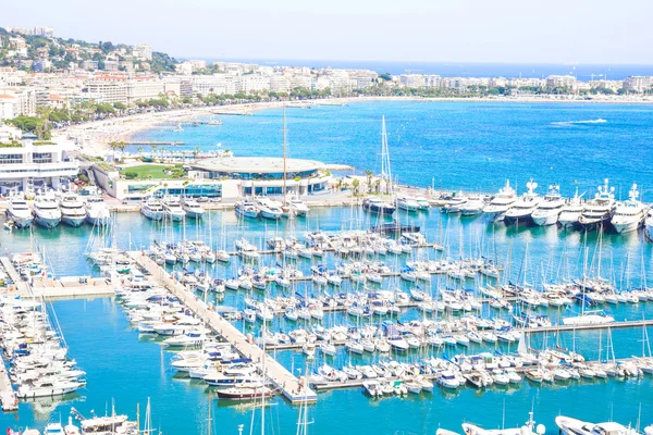 Cannes vista de la ciudad, sur de Francia — Foto de Stock