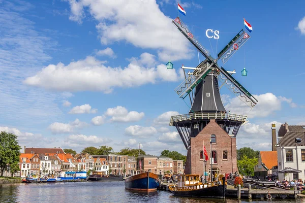 Haarlem Netherlands September 2012 Typical Windmill Medieval Architecture Port Windmill — Stock Photo, Image