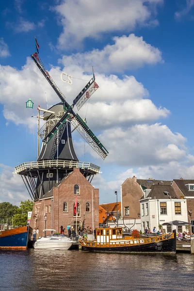Haarlem Netherlands September 2012 Typical Windmill Medieval Architecture Port Windmill — Stock Photo, Image