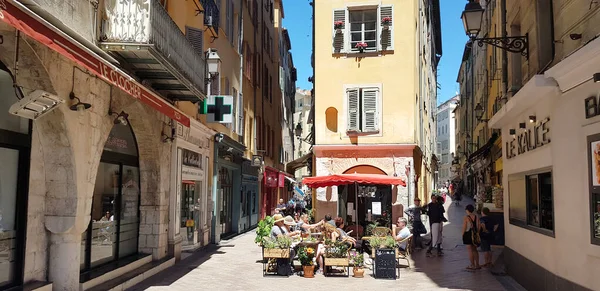 Niza Francia Junio 2020 Gente Caminando Por Casco Antiguo Ciudad — Foto de Stock