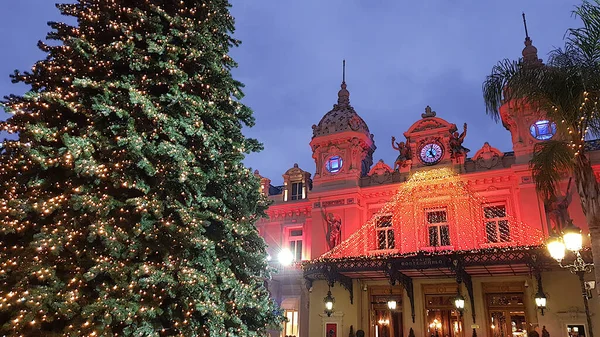 モナコ モナコ 2020年12月22日 クリスマス期間中のカジノ広場の眺め 広場は伝統的に毎年冬に装飾されます — ストック写真