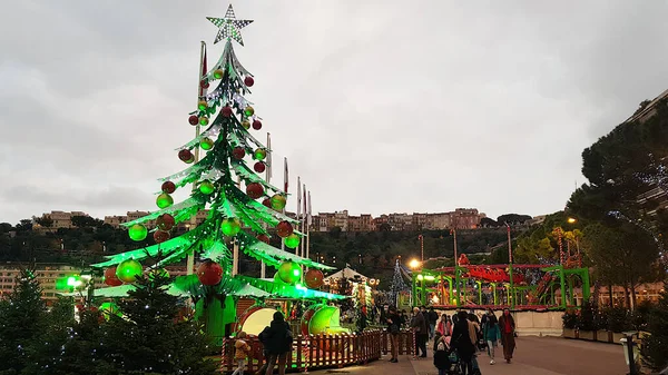Mônaco Mônaco Dezembro 2020 Pessoas Caminhando Mercado Natal Porto Hércules — Fotografia de Stock