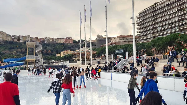 Monaco Monaco December 2020 People Ice Skating Christmas Market Port — Stock Photo, Image