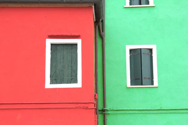 Finestre Colorate Nell Isola Burano Italia — Foto Stock