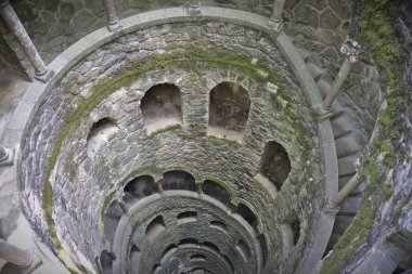 Kabul töreni Quinta da Regaleira, Sintra, Portekiz 'de