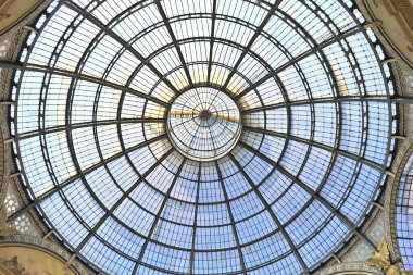 İtalya, Milano 'daki Vittorio Emanuele Galerisi