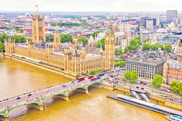 Aerial view of the Big Ben, the Parliament and the Thames river — Stock Photo, Image