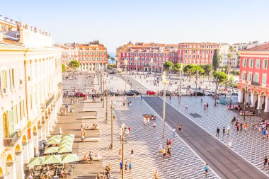 turistler yürüme place massena Nice, Fransa