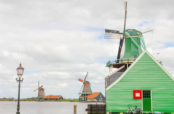 Moulins à vent aux Pays-Bas — Photo