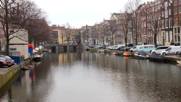 Amsterdamse gracht — Stockvideo