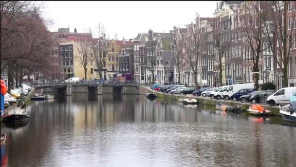 Canal de Amsterdam — Vídeos de Stock
