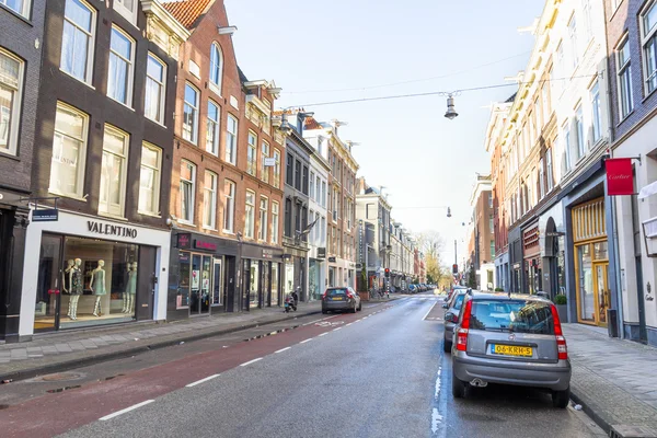 Vista da rua Kalverstraat em Amsterdã — Fotografia de Stock