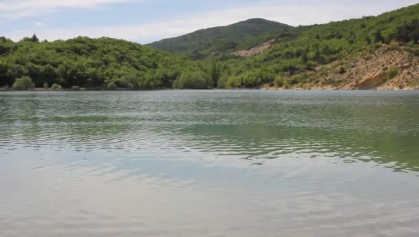 Lago en Gorges du Verdon, Sur de Francia — Vídeos de Stock