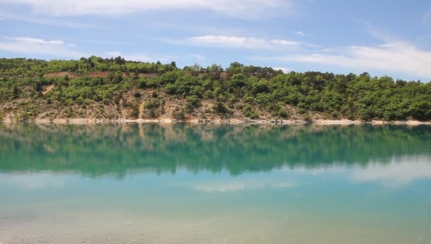 Lake in gorges du verdon, ten zuiden van Frankrijk — Stockvideo