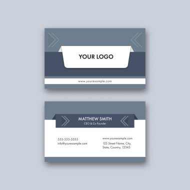 Şirket için düzenlenebilir iş kartı şablonunun ön ve arka görünümü.