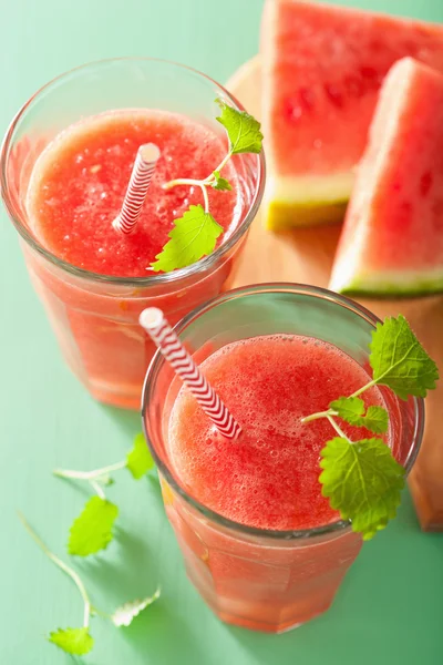 Watermelon lime smoothie in glasses — Stock Photo, Image