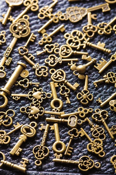 Steampunk vecchio metallo vintage chiavi sfondo — Foto Stock