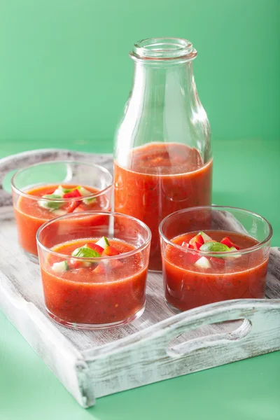 Sopa fría de Gazpacho en vaso — Foto de Stock